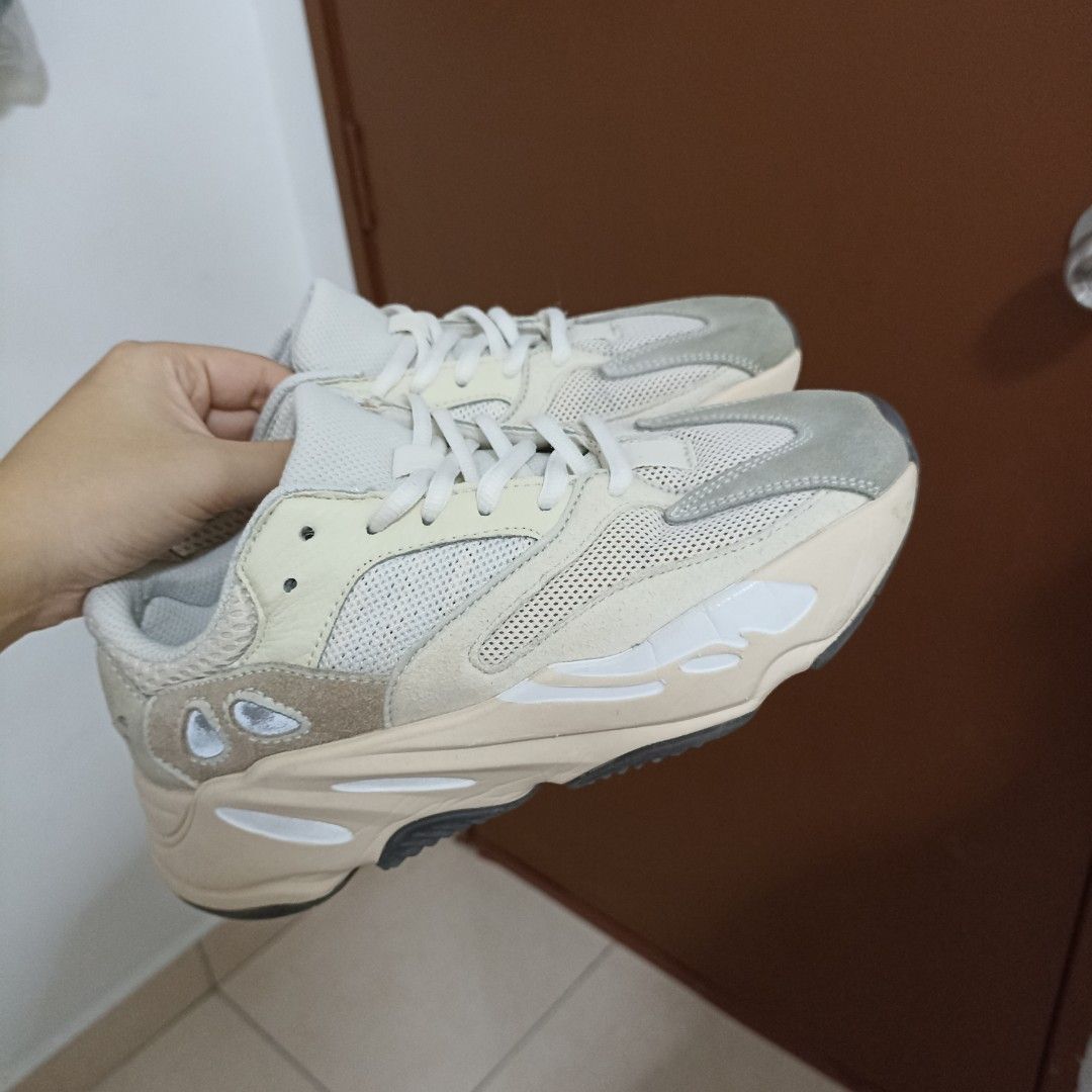 Yeezy 700 analog womens best sale