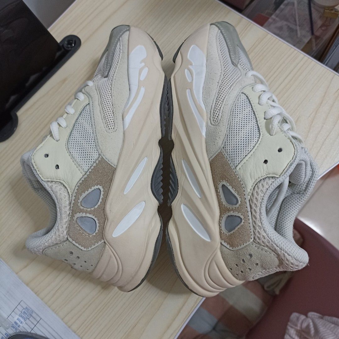 Yeezy 700 V1 Analog // 23cm, Women's Fashion, Footwear, Sneakers ...