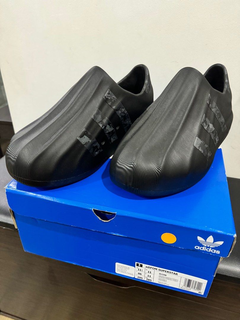 Adidas Adifoam Superstar (Black/Carbon), Men's Fashion, Footwear