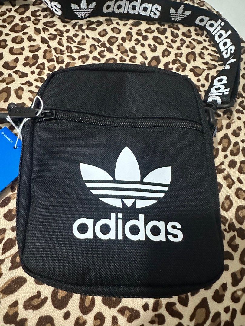 Harga sling bag adidas clearance