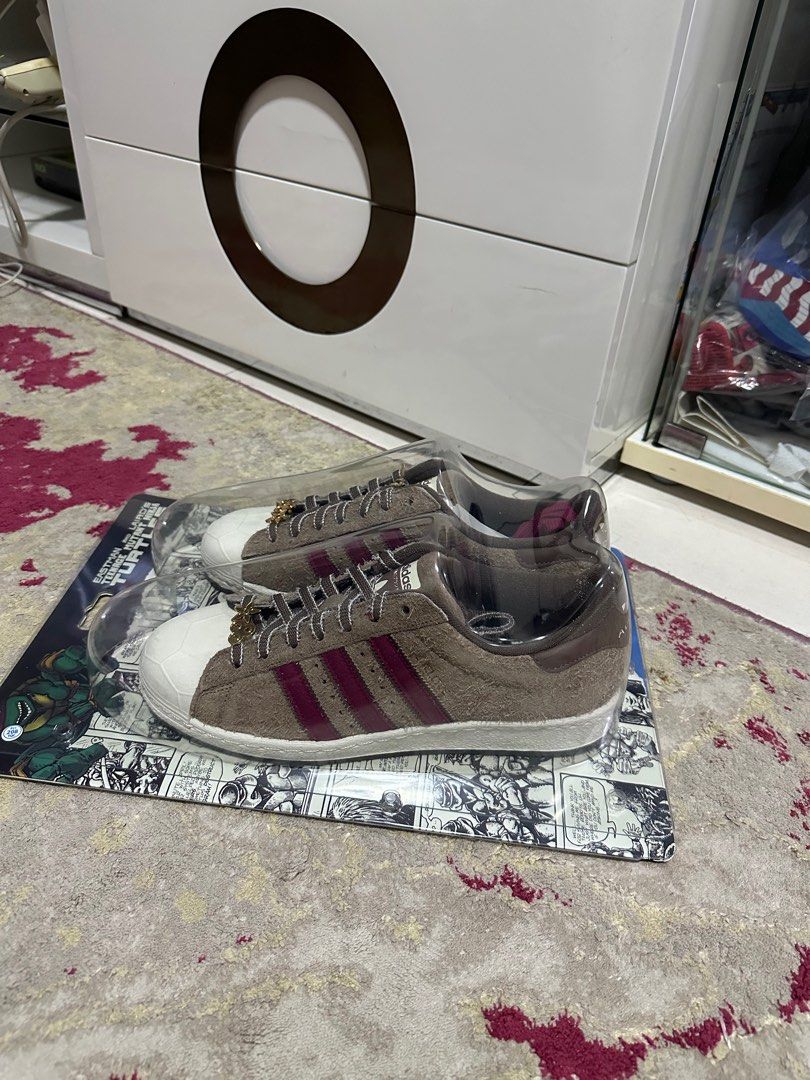 adidas gazelle silver green womens Teenage Mutant Ninja Turtles x adidas Superstar Splinter Shell Toe IH4767