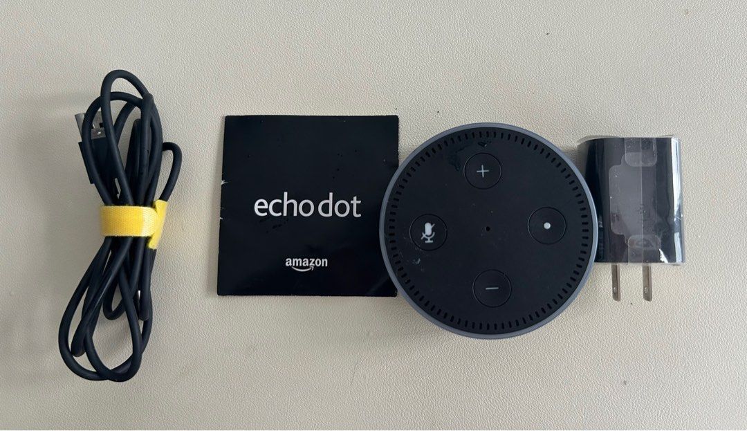 Amazon Echo Dot (Category: Soundbars, Speakers & Amplifiers) located in Singapore. Submitted by kittywang21 (Listing ID 1304806203, Image 1). Description: Bought from US.