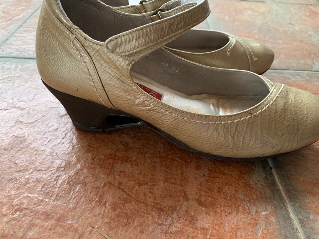 Aravon by New Balance 23cm