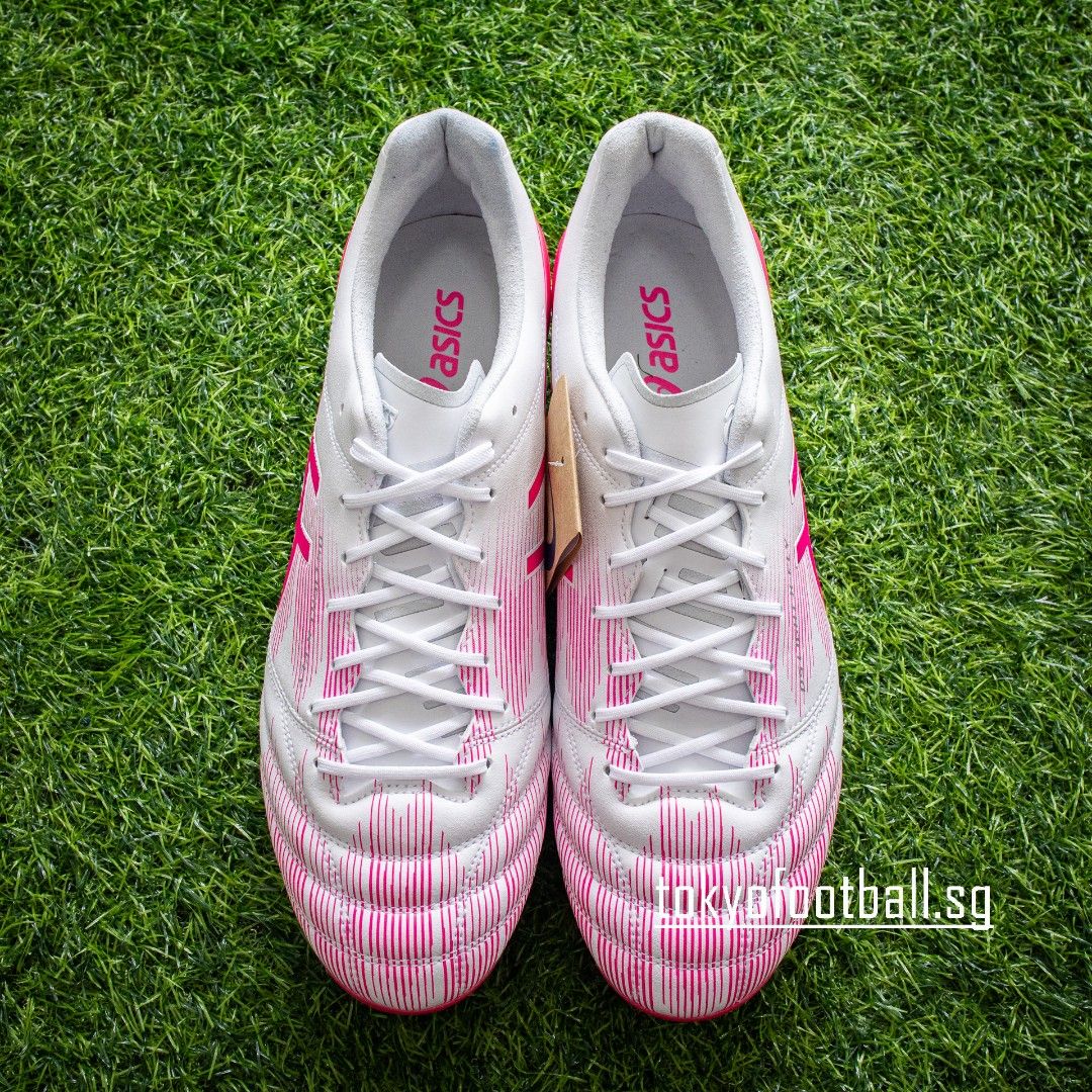 Asics womens football boots online
