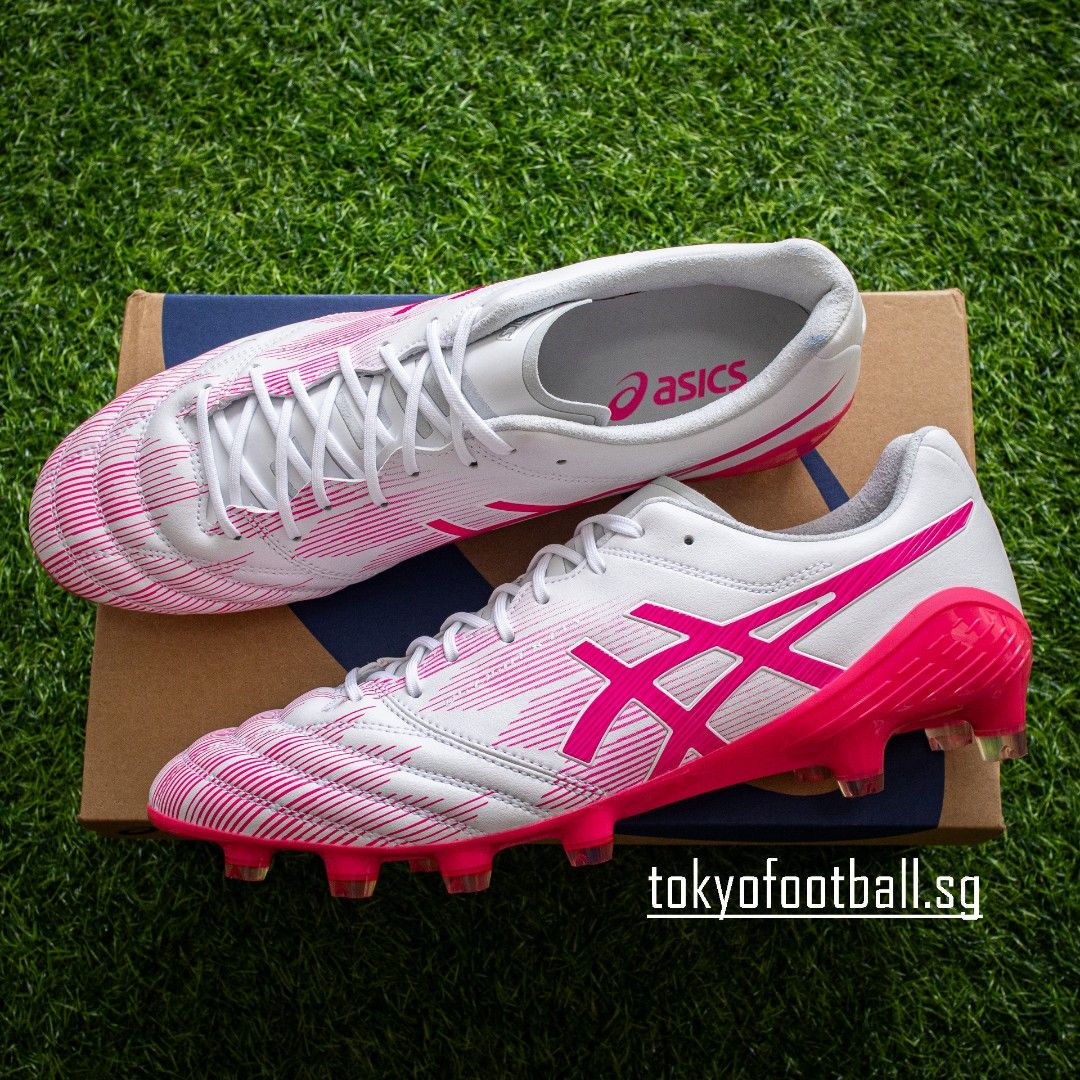 Synthetic football boots 2025