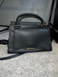 (Category: ) located in . Submitted by TrendyFits (Listing ID 1304845634, Image 1). Description: .