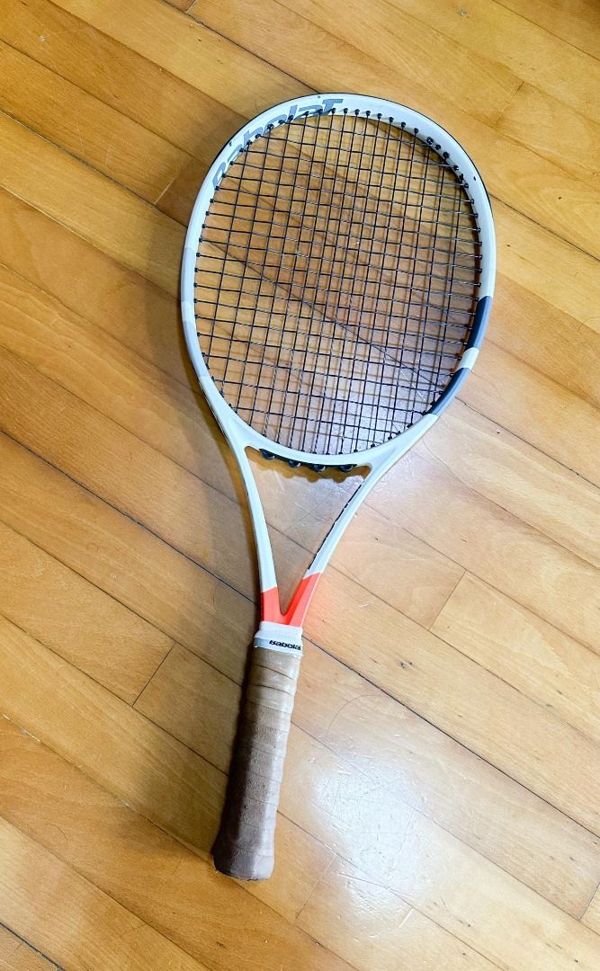 Babolat pure strike 26''(Junior), 運動產品, 運動與體育, 運動與體育 