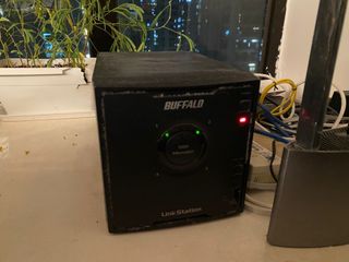 Buffalo Ls-QL 4bays NAS630071659111711124