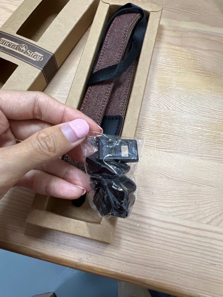 Camera Strap (Category: Camera Bags & Carriers) located in Singapore. Submitted by seoul.city (Listing ID 1304846028, Image 3). Description: • adjustable length • cloth material • brand new in packaging! SELF-COLLECTION @ bishan Other places can be discussed! Mailing to be covered by buyer (additional costs).