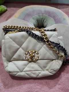 (Category: ) located in . Submitted by asrieza (Listing ID 1304858196, Image 1). Description: .