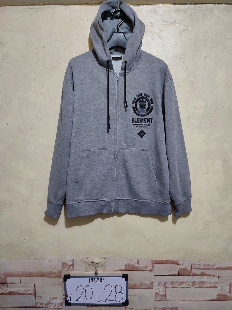 Element x reebok hoodie (Category: Hoodies) located in Davao. Submitted by hippiehappy420 (Listing ID 1304835689, Image 1). Description: element x reebok hoodie medium to large very good condition we ship nationwide negotiable see photos for more details visit my profile for more available listings tshirt shorts caps hoodies jeans jogger polo shirt etc..