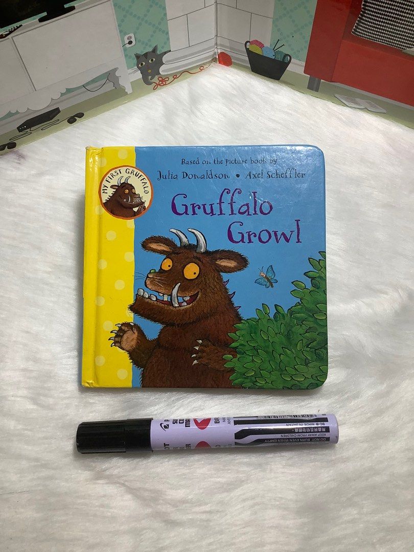 Gruffalo Growl board book (Category: Children's Books) located in Dumarao. Submitted by Jaunty_Point_Crafts (Listing ID 1304889241, Image 1). Description: Pre-loved/outgrown Very good condition ✅ Payment first through GCash ✅ Shipping through Flash or J&T ✅ SF is on buyer. 📍Dumarao, Capiz.