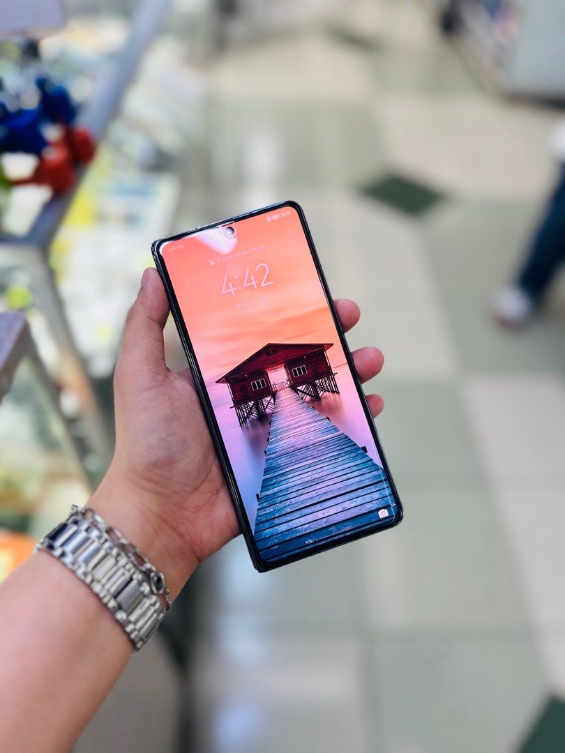 Huawei Mate X3 12/512GB OPENLINE NO ISSUES GLOBAL COMPLETE (Category: Huawei) located in Pasig City. Submitted by najihahtelecomshop2018 (Listing ID 1304920335, Image 3). Description: OPEN FOR SWAP/SELLING: 🔸WE BUY AND SELL ANY KINDS OF GADGETS ( Pass sa Old Model ) 🔸 ‼️TAKENOTE: PASS SA MGA SCAMMERS | THIRD PARTY )‼️ Quick Specs: ⤵️ (ONHAND) Huawei Mate X3 12/512GB OPENLINE NO HIDDEN ISSUES NO HISTORY OF REPAIR NO ICLOUD ISSUES RESET ANYTIME |
