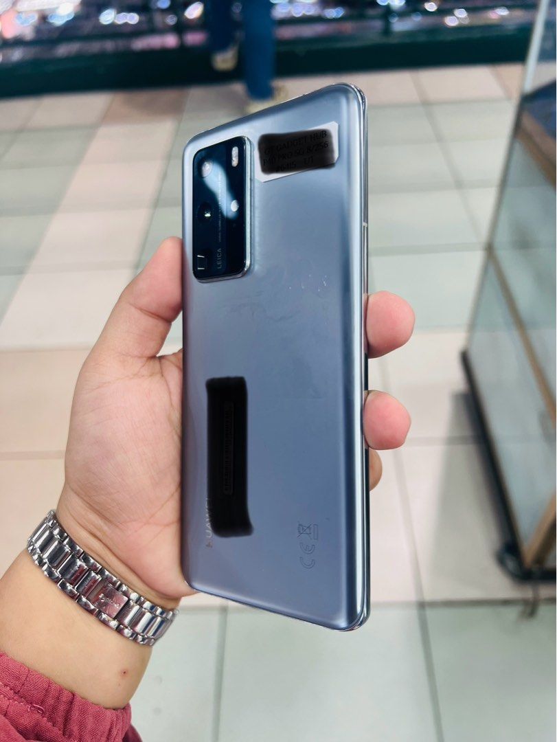 Huawei P40 Pro 5G 256gb Global Version FU (Category: Huawei) located in San Juan City. Submitted by javedsgadgetshop (Listing ID 1304904421, Image 2). Description: OPEN FOR INSTALLMENT VIA CREDIT CARD/GGIVES/SPAY/BILLEASE & SWAP/TRADE-IN! WE BUY AND SELL ( ANYKINDS OF UNIT BINIBILI PO NAMIN)! PTPA : Padelete po f bawal Read ❗️Onhand ‼️ Huawei P40 Pro 5G •256gb •NTC Variant •Good batt health •Factory Unlock •95% Smoothness •No hidden issue | No Re