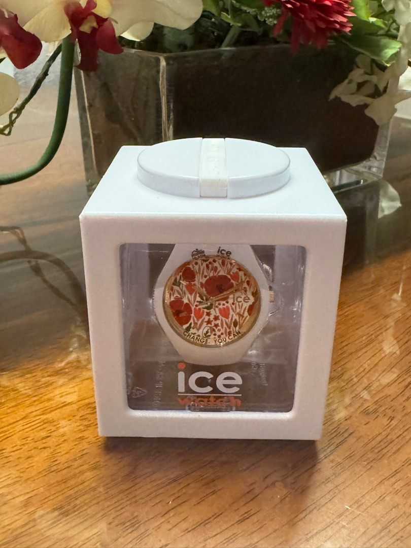 Ice-Watch - Ice-Flower - Poppy - White/Wine Unisex(43mm) Silicone Watch Ice-Watch - ICE flower Poppy fields - Women\u0027s white watch with