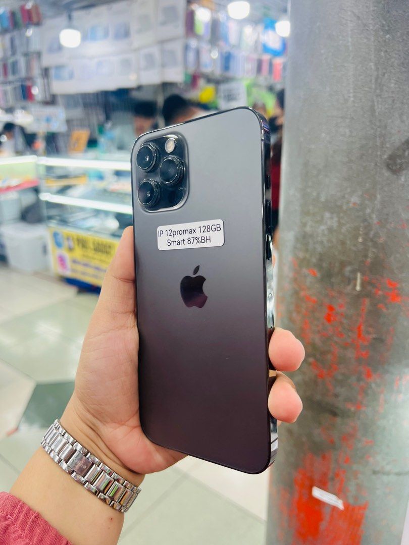 Iphone 12 Pro Max 128gb 87% batt Smartlocked NTC (Category: iPhone 12 Series) located in San Juan City. Submitted by javedsgadgetshop (Listing ID 1304909837, Image 2). Description: OPEN FOR INSTALLMENT VIA CREDIT CARD/GGIVES/SPAY/BILLEASE & SWAP/TRADE-IN! WE BUY AND SELL ( ANYKINDS OF UNIT BINIBILI PO NAMIN)! PTPA : Padelete po f bawal Read ❗️Onhand ‼️ Iphone 12promax •128gb •NTC Variant •87% batt health •Smartlocked •95% Smoothness •No hidden is