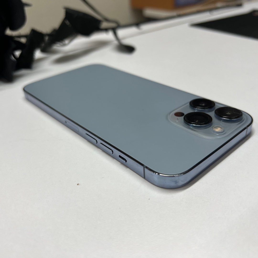 【電池容量△】Apple 香港版 iPhone13Pro 128GB【超美品】 Apple 蘋果iPhone 13 Pro 128GB 5G 智能手機天峰藍色MLT83ZA/A