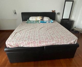 (Category: ) located in . Submitted by edgetrader (Listing ID 1304891122, Image 1). Description: .