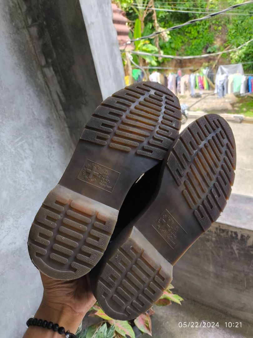 LOAFERS SHOES FOR MEN SIZE 9.5 (Category: Casual Shoes) located in Lucban. Submitted by 692rift (Listing ID 1304817222, Image 3). Description: SLIP ON PRICE: 650 VERY GOOD CONDITION SIZE: 9.5 US ISSUE: BAKBAK LANG SA SOCKLINE.