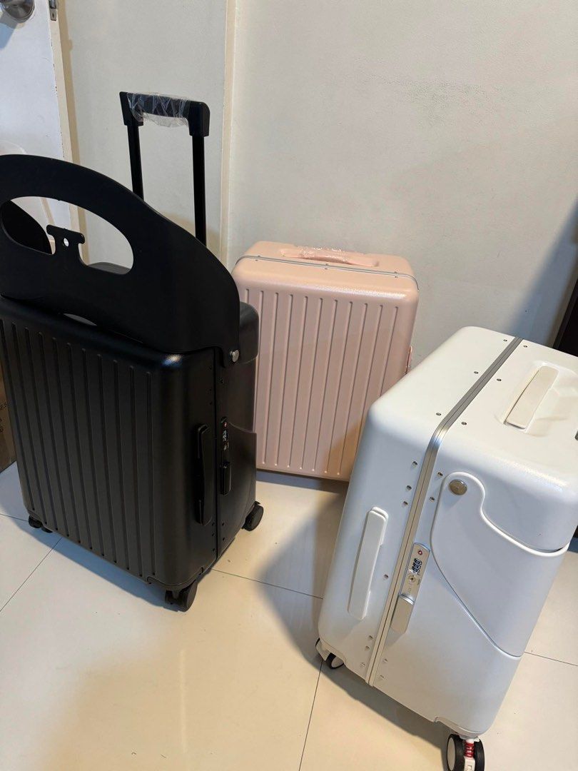 Luggage for kids (Category: Luggage) located in Paranaque City. Submitted by kokocath (Listing ID 1304833906, Image 1). Description: Brand new 3 colors available Weight capacity: 100kg ride on luggage Foldable back rest With Tsa lock.