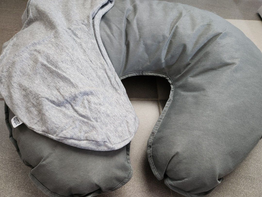 Mamas and papas nursing pillow clearance
