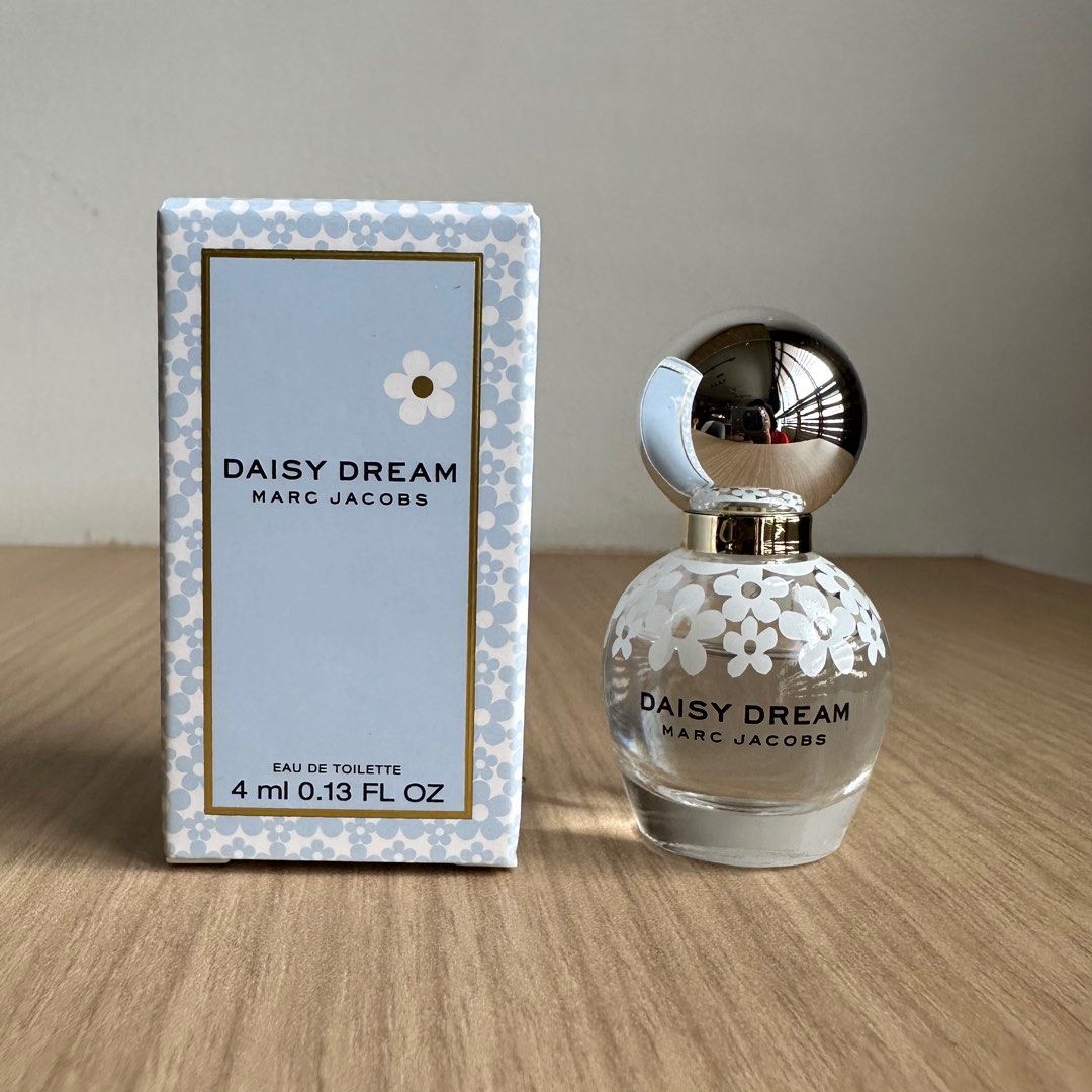 Marc Jacobs Daisy Dream 4ml Miniature Perfume Coffret