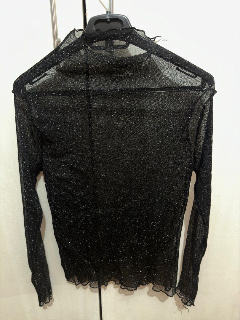 Mesh Glitter Long Sleeve S-Semi L (Category: Blouses) located in Rizal. Submitted by blairanne (Listing ID 1304848553, Image 1). Description: .