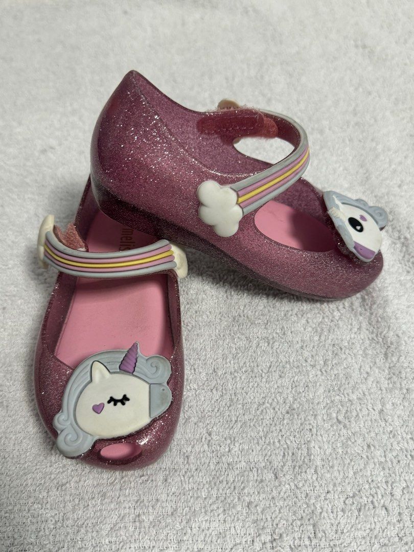 Mini Melissa unicorn Usa7 (Category: Babies & Kids Fashion) located in San Fernando. Submitted by ceeem10 (Listing ID 1304916479, Image 2). Description: No box.