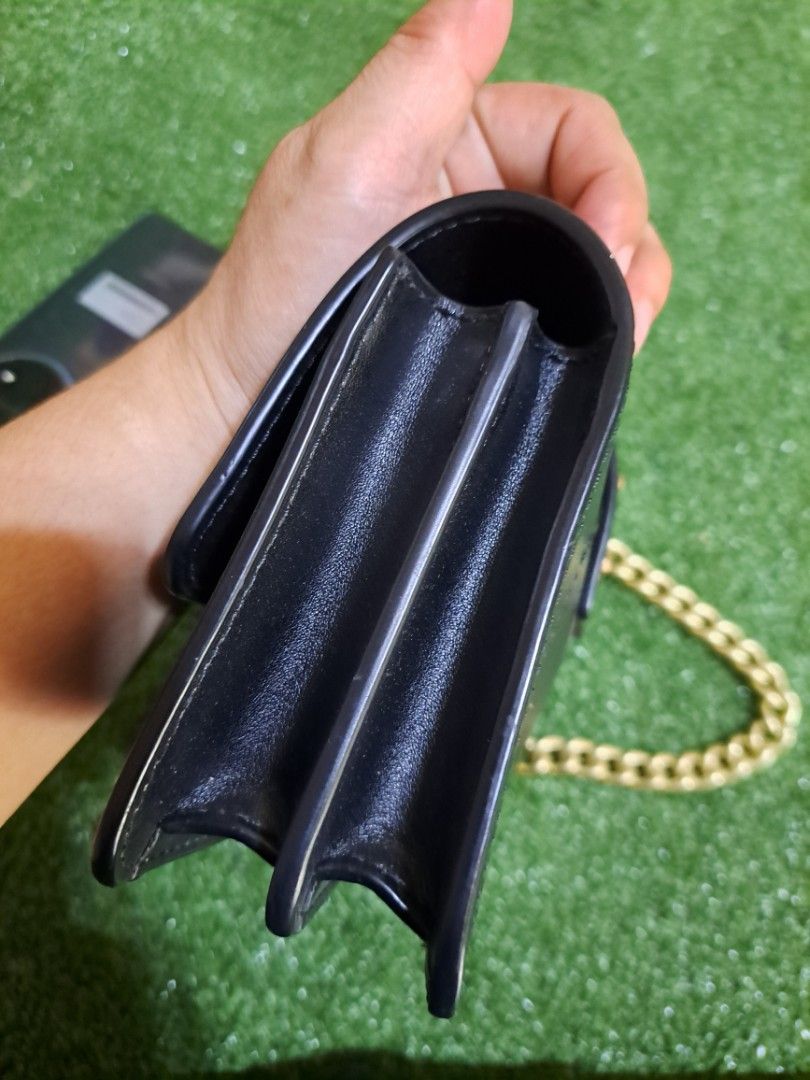 Pinko (Category: Luxury Bags & Wallets) located in Batangas. Submitted by venus232nd (Listing ID 1304865523, Image 3). Description: good condition.