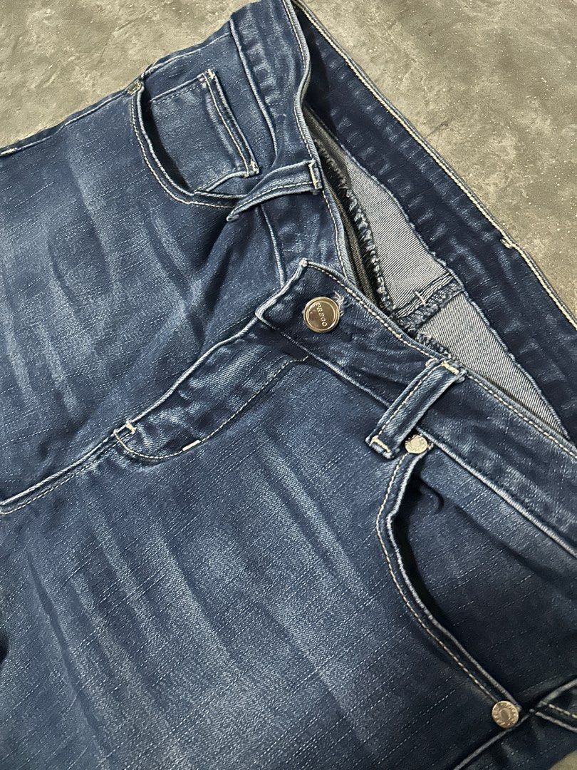 Prego Skinny Jeans 2 (Category: Jeans) located in San Jose del Monte. Submitted by arbythings (Listing ID 1304838016, Image 2). Description: See pics for size.