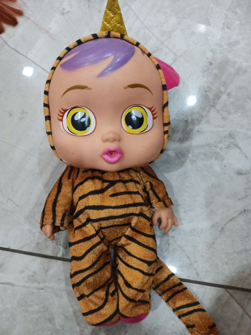 Preloved Cry Babies Talking Doll (Category: Interactive Toys) located in Imus. Submitted by abckidss (Listing ID 1304833455, Image 1). Description: still talks.