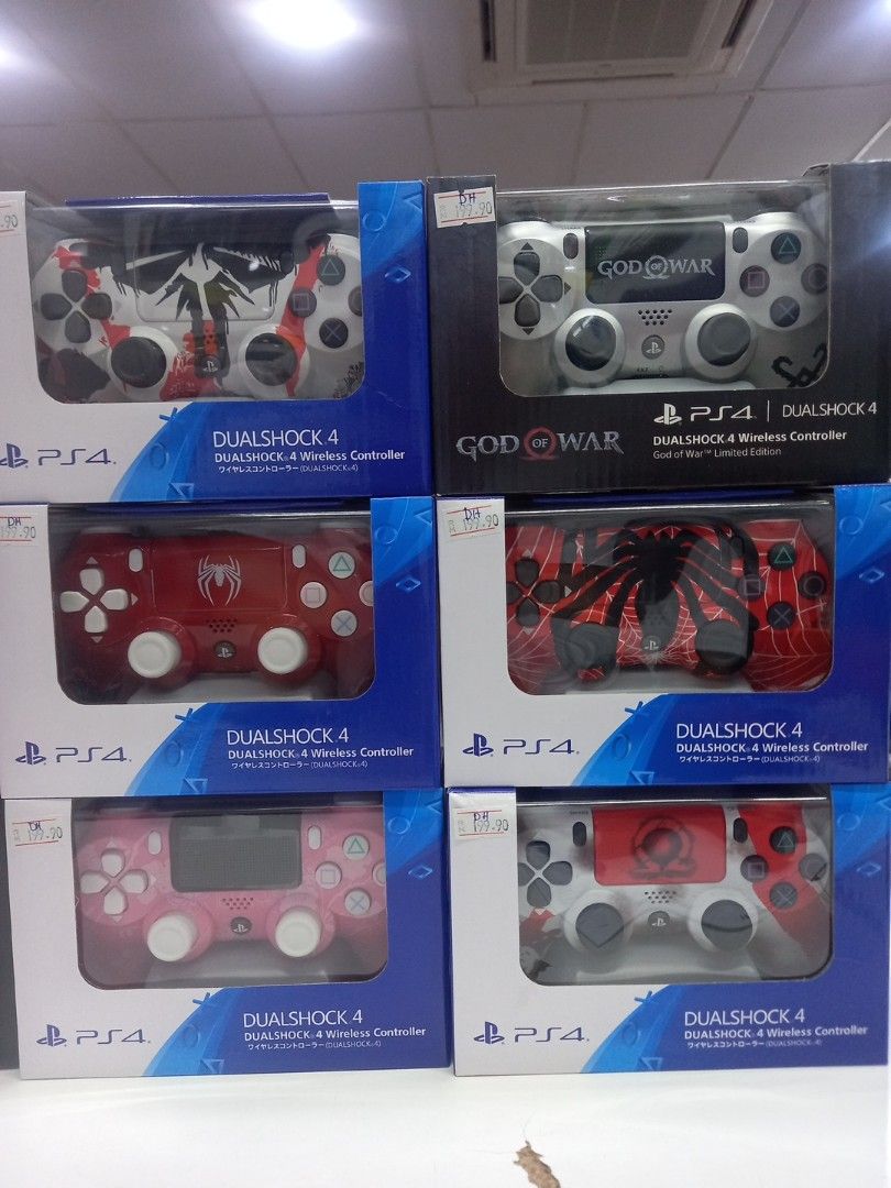 Ps4 oem controller (Category: Controllers) located in Ampang. Submitted by nik.za.3 (Listing ID 1304871209, Image 2). Description: .