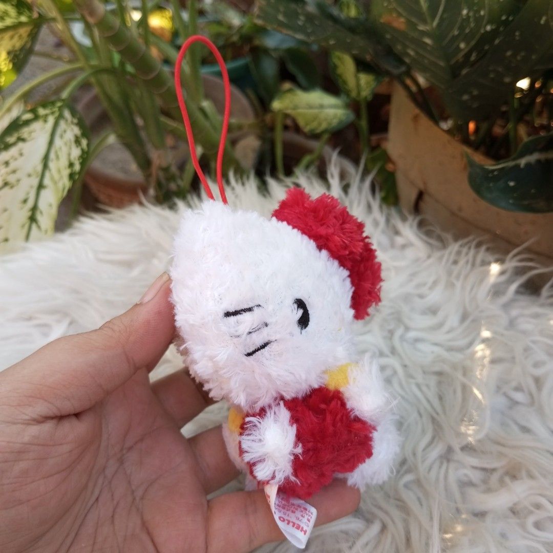 SANRIO Hello Kitty Classic Red Plush Charm Japan (Category: Plushies & Soft Toys) located in Cainta. Submitted by japananikanik (Listing ID 1304896600, Image 2). Description: -4 inches - Preloved - From Japan - NO FLAWS - Item on Hand ready for shipping - Great for gift/collection Prices are for the Item only SHIPPING FEE NOT INCLUDED legit seller 😊 For more inquiries kindly Pm us ☺️ FIRST TO PAY NO RESERVATION LALAMOVE pick up by SCHEDULE.