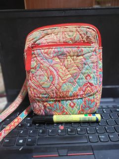 (Category: ) located in . Submitted by thriftntote (Listing ID 1304796799, Image 1). Description: .