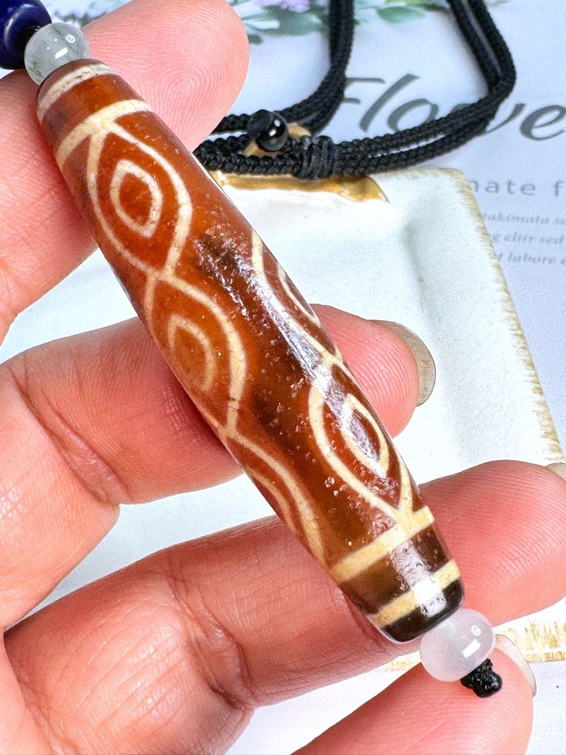 Tibetan Dzi Beads Nine Eyed Dzi Beads Necklaces 藏传老矿红肉高油凤尾九眼天珠项链58.1x12.9mm,  Hobbies & Toys, Stationery & Craft, Handmade Craft on