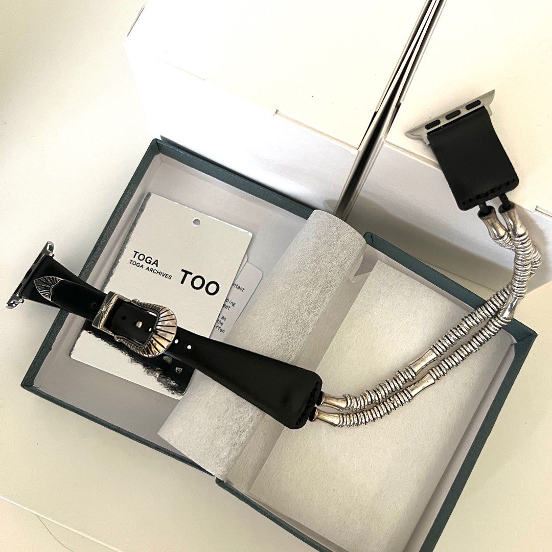 Toga too Apple Watch belt, 名牌, 飾物及配件- Carousell