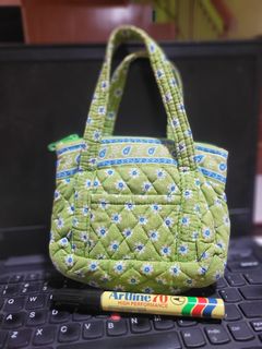 (Category: ) located in . Submitted by thriftntote (Listing ID 1304796600, Image 1). Description: .