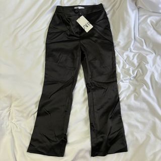 (Category: ) located in . Submitted by shop.declutter (Listing ID 1304814919, Image 1). Description: .