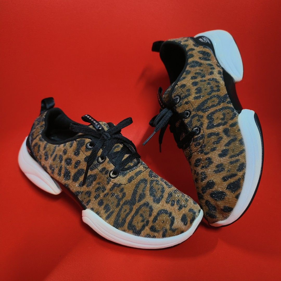 Skechers skech lab leopard 2025