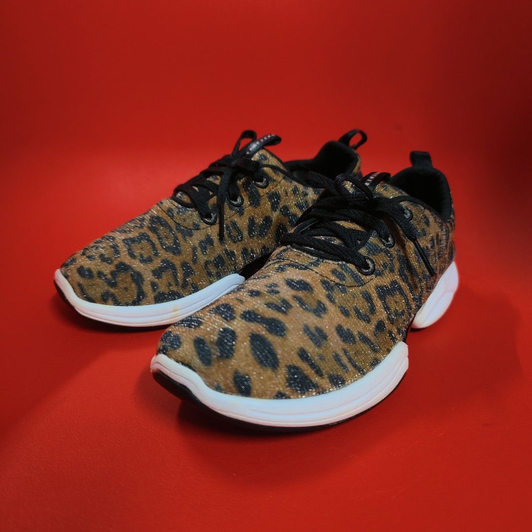 2.5UK SKECHERS SKECH LAB LEOPARD
