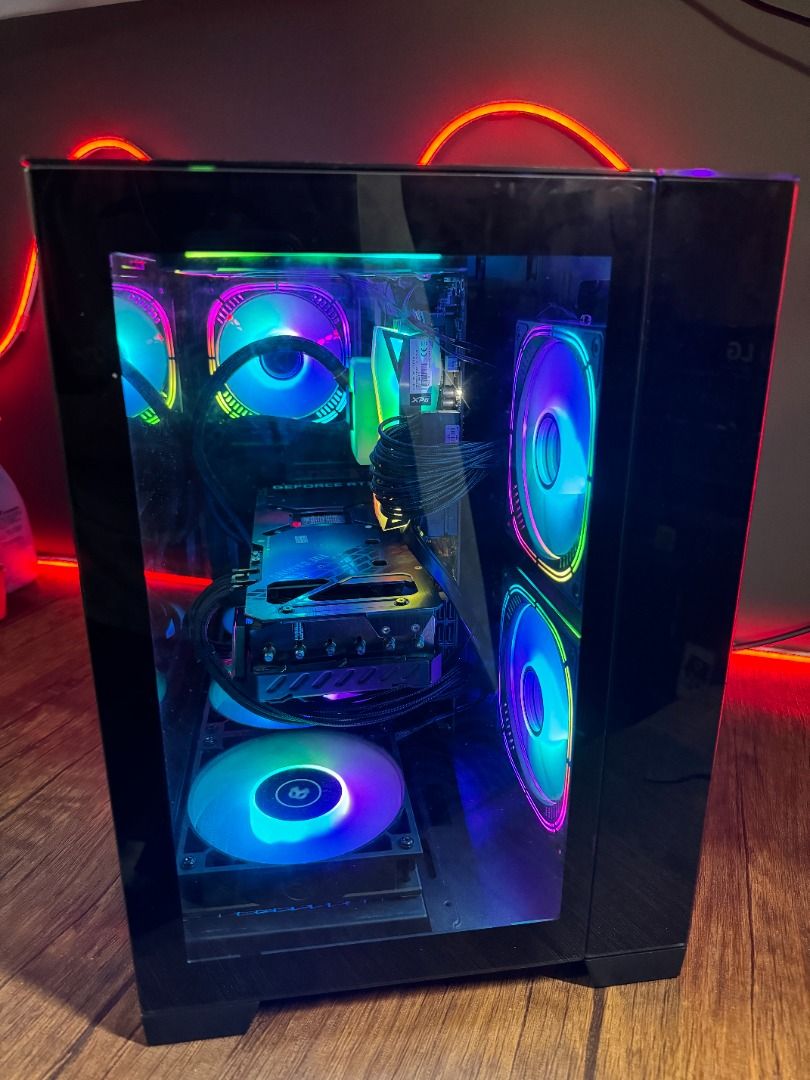 電競 畫圖 台機 CPU AMD：R5-5600X Ram：32GB（8X4 3200MHz）散熱;360水冷 儲存SSD:M.2 1TB ...