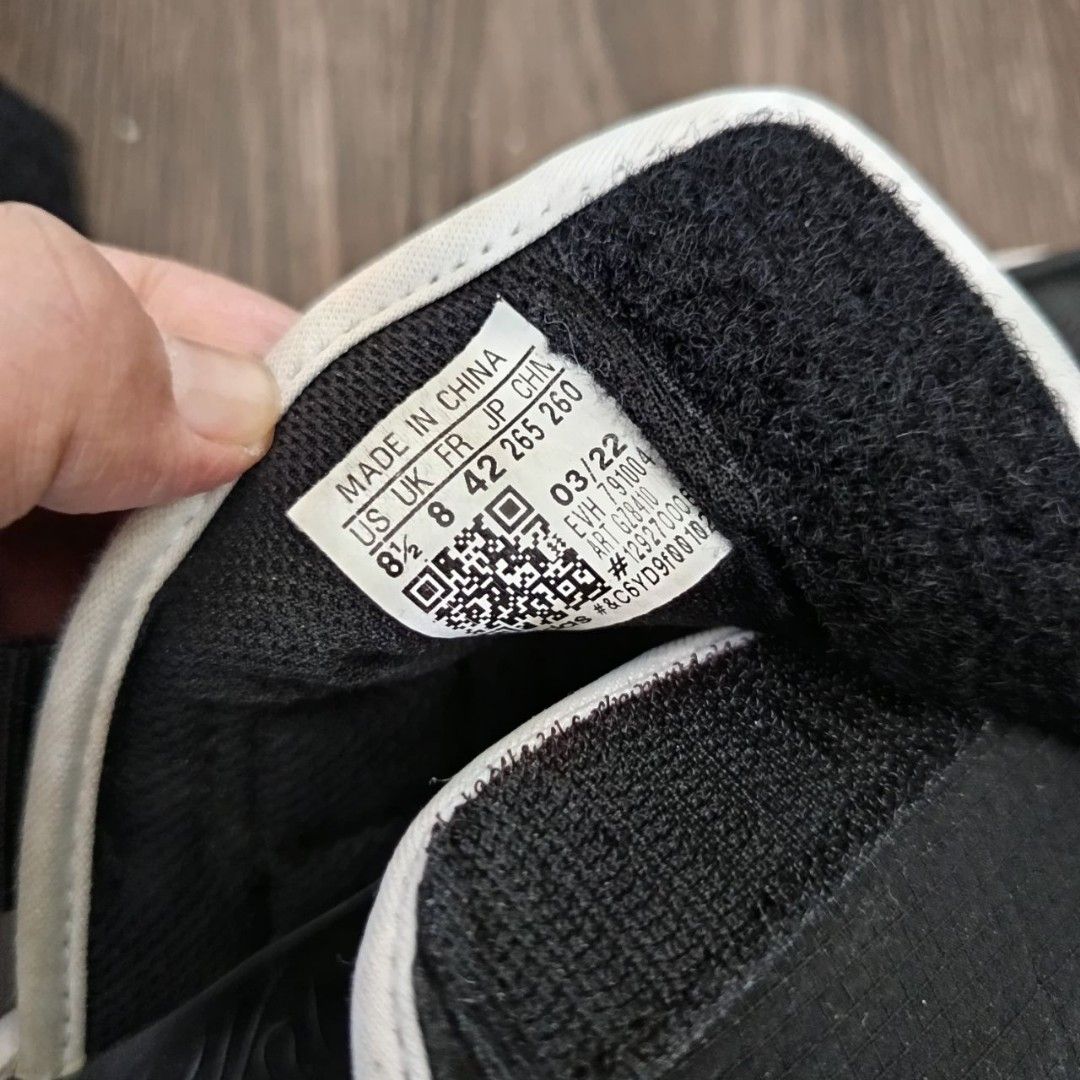 Adidas Ozweego Sandal Black White 26CM RM90 Men s Fashion Footwear Sneakers on Carousell