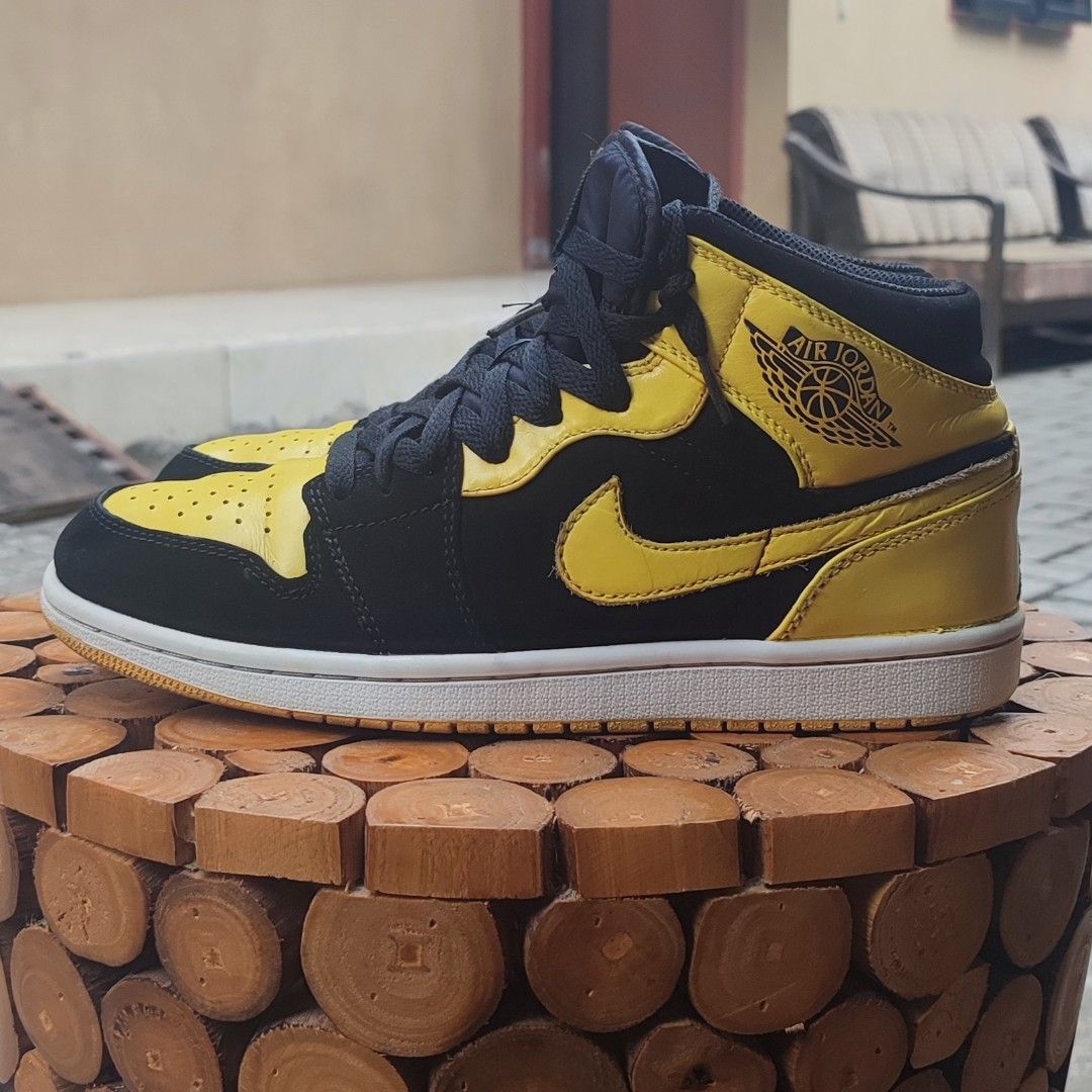 Aj1 new love store