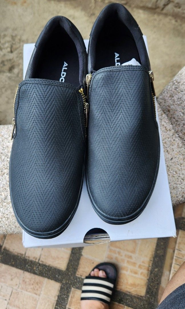 Aldo leather shoes (Category: Casual Shoes) located in Manila. Submitted by egcoronel (Listing ID 1305045210, Image 2). Description: brandnew size 9. price is still negotiable.