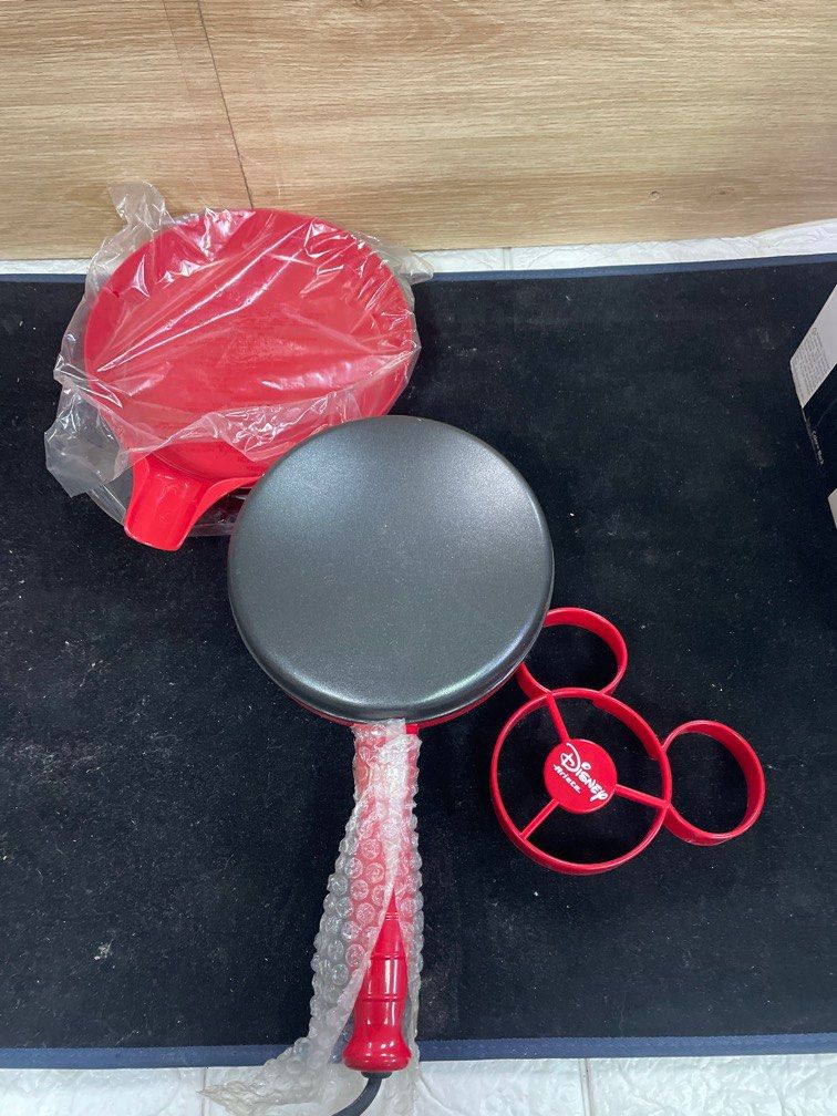 Ariete Disney Crepe Maker Heavy Duty (Category: Other Kitchen Appliances) located in Pasay City. Submitted by meostore (Listing ID 1305041662, Image 2). Description: Heavy Duty Quality Premium Feels 220v ready to use.