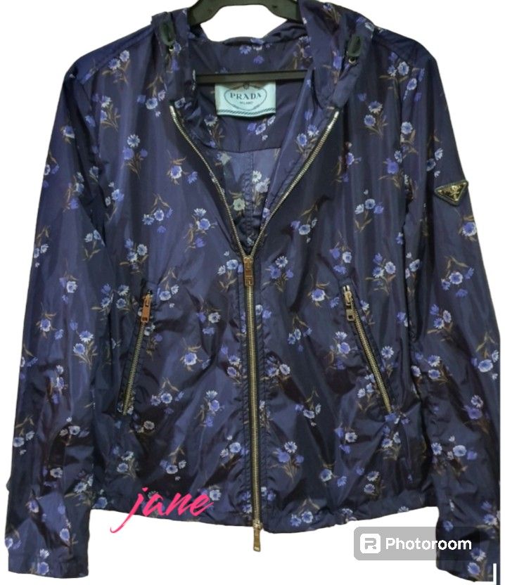 Authentic💯Prada Jacket Triangle Plate Floral Nylon Parka, Luxury 