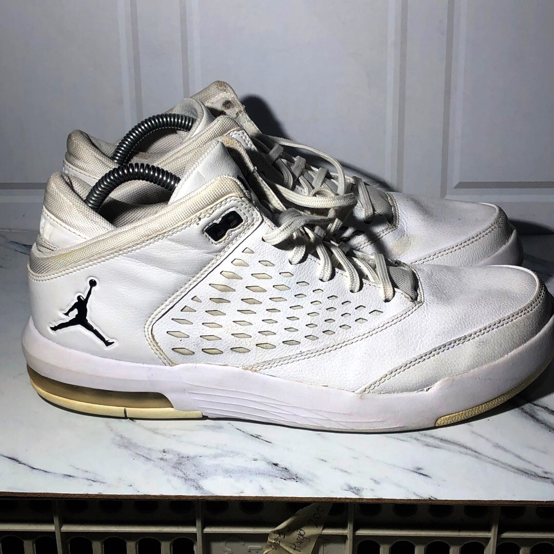 Basket jordan flight origin size 43, Olah Raga, Baju Olahraga di