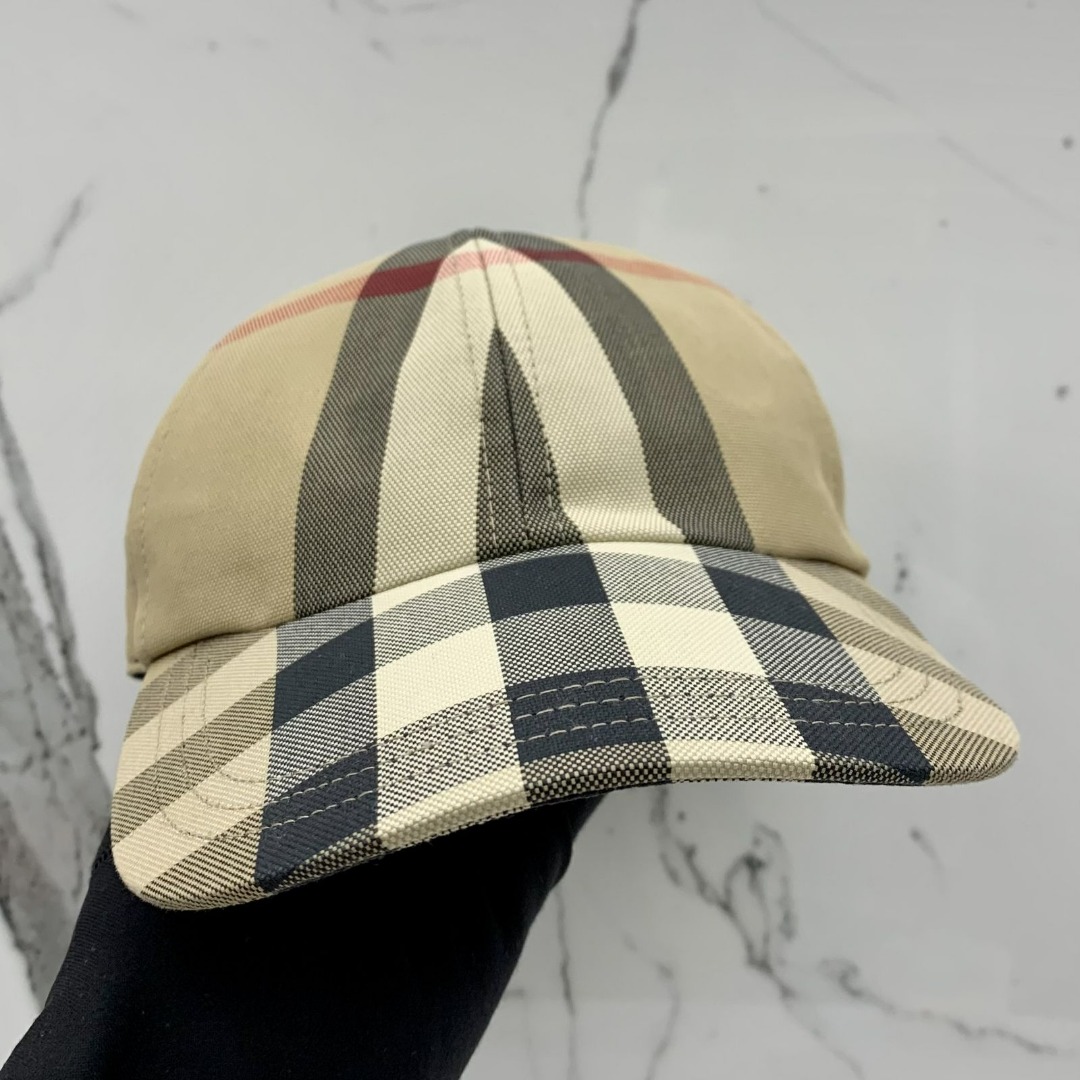 BURBERRY NOVACHECK CAP 247021725 GI Luxury Accessories on Carousell
