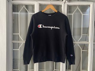 Champion Script sweater (Small-semi medium)