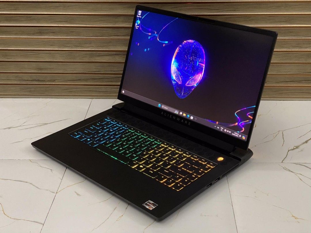 DELL ALIENWARE M15 R5 RYZEN 9 5900HX 360Hz 24GB RAM 1TB NvMe SSD RTX ...